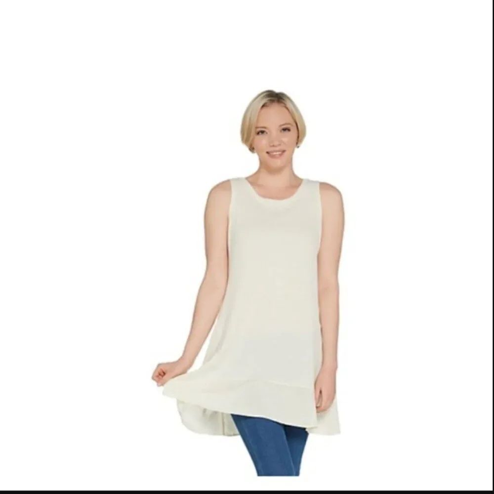 New LOGO by Lori Goldstein Knit Tank w/ Woven Sharkbite Hem in cream | size M